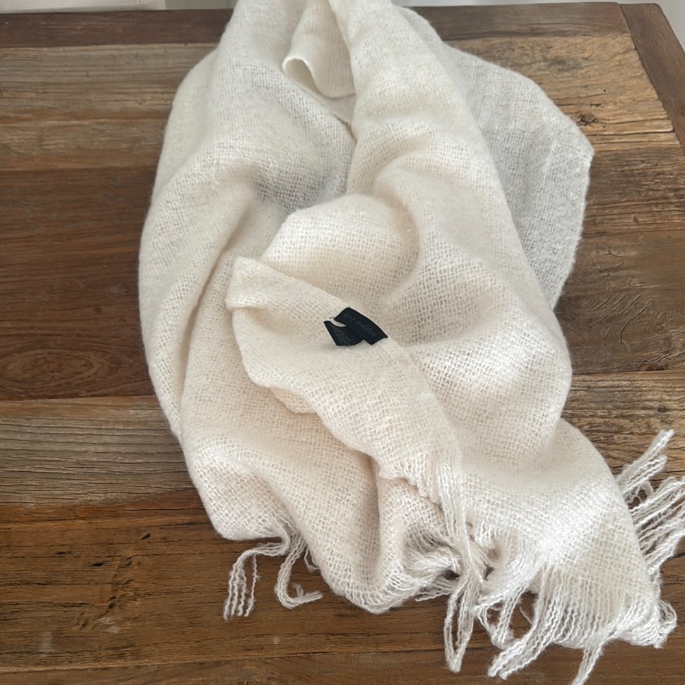 Elegant White Throw Blanket